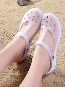 Summer 2025 Nurse Shoe Big Head Foam Sandal Anti-Slip Platform Beach Shoe Cover Toe Medical Hole Hole Female Foam Slippers