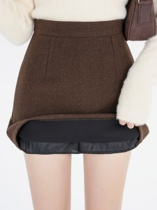 Caramel Woolen Mini Skirt Womens High Waist A-Line Elegant Slim Fit Short Skirt for Petite Ladies Autumn Winter Fashion