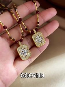 GOOYNN | Dây Chuyền Mặt Đeo Hình Bốn Lá Phúc Bằng Đá Mắt Hổ Thiên Nhiên