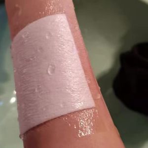 30PCS Waterproof Wound Dressings Soft Gauze Pads Center Latex Free Bandages Self-Adhesive Wound Dressings Skin Friendly