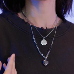 สร้อยคอแบบสองชั้นสำหรับผู้หญิง สร้อยคอแบบน่ารักและเท่ ไม่ซีดจาง สร้อยคอแบบน่ารัก แฟชั่นฮิปฮอป ตกแต่ง สร้อยคอแบบใหม่