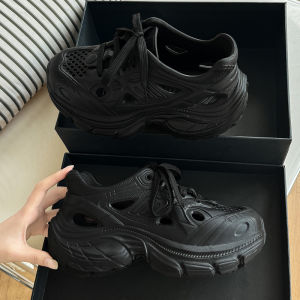 Operating Room Slippers Mens Summer Outdoor Wear Anti-Slip Deodorant Sandals Arch Hole Hole Shoes Leather Splicing Youth Trend