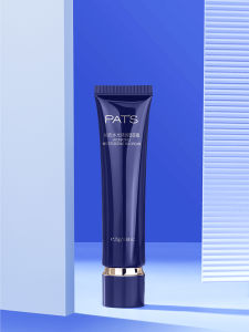 BB Cream ครีมรองพื้นเนื้อแมทต์ ชุบประกายน้ำ ช่วยปกปิด ดูดซับความมัน ให้สีผิวธรรมชาติ ช่วยปกปิดรอยสิว รอยสิว รอยดำ รอยสิว รอยดำ