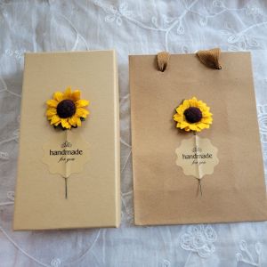 Handmade Lavender Bellflower Dry Flower Vase Cute Bookmark Gift for Bookstore Vintage Rabbit Design Purple Irises Souvenir