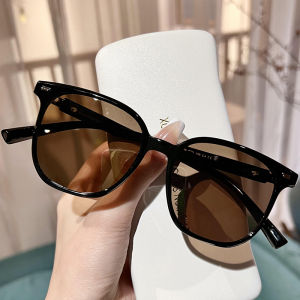 Chuming | Black Frame Brown Lens UV Protection Polarized Sunglasses