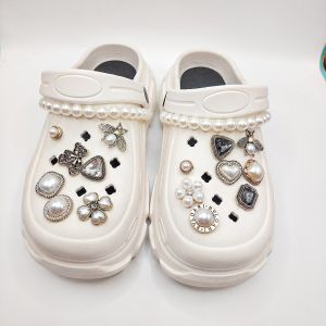 Luxury Style Pearl Shoe Flower Crocs Jibbitz Charms Metal Jewelry Detachable Butterfly Shoe Buckle Pearl Shoe Chain for Crocs