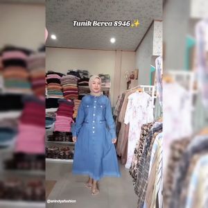 Anindya Fashion Presents Fashion Muslim Tunik Wanita Berea 8946 Dengan Desain Motif Polos Busui Friendly Bahan Jeans Good Quality Look Casual Simple Basic Kekinian dan Elegan - Model Terbaru 2023