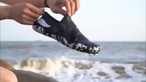 Water Shoes Men Women Swim Surf Shoes Beach Pool Shoes Wide Toe Hiking Aqua Shoes Outdoor Sports Wearproof Beach shoes Quick-Dry Wading Aqua Shoes Breathable Hiking Shoes