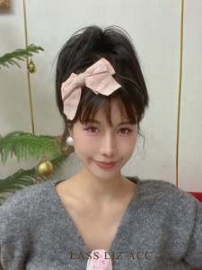 Original Designer LASS LIZ Sweet Pink Butterfly Knot Hairband Fashionable Korean Style Fabric Hair Accessories Fresh out