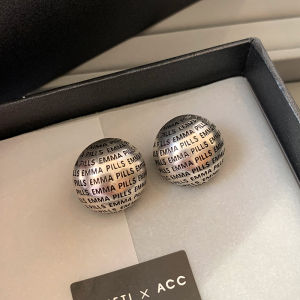 Retro Gold And Silver Letter Circle Earrings Women Luxury Unique Design Small Audience Geometric Pattern Hoop Earrings