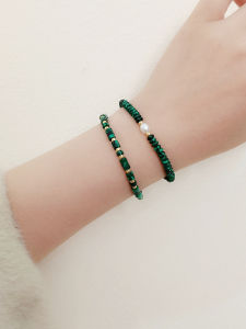 สร้อยข้อมือมุกน้ำจืดธรรมชาติสไตล์วินเทจพร้อมเครื่องประดับแฟชั่นสำหรับผู้หญิง สไตล์ใหม่ เครื่องประดับแฟชั่นที่สวมใส่สบาย