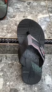 Sandal Jepit Dewasa Pria: Ringan, Lentur & Anti Licin