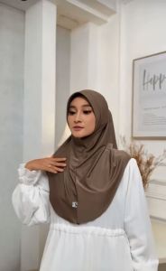 HIJAB BERGO KINAN( PED TEBAL ) (UKURAN M) MAAT JERSEY
