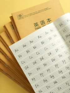 deli | Thick Eye-protective Phonetic English Practice Book for Primary School Students