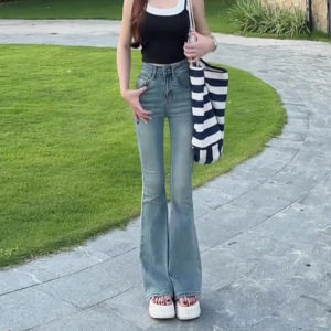 ฤดูร้อน 2024 สูง เอว บาน กางเกงยีนส์ ผู้หญิง ขาตรงสีฟ้าอ่อน ความยาวพื้น ยืดได้ กางเกงขาม้า กางเกงลำลอง