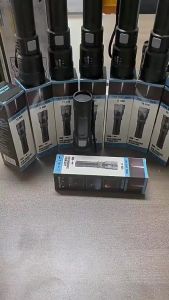 Senter LED Super Terang 10000 Lumens Jarak Jauh Ringan Tahan Air IPX4 Zoom USB Rechargeable Senter Swat Police Terbaik