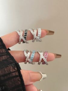 Elegant Enamel Diamond Embedded Ring for Women Cross Design Drop Oil Style Luxury Minimalist Open Finger Ring Fashion Jewelry