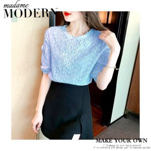 LHFriday คอลเลคชั่นขายดีขอแนะนำ เสื้อผู้หญิงลำลองแฟชั่น งานแขน 3 ส่วน ทรงดี งานสวย ดีไซน์เก๋ งานดีเทลลูกไม้สวยๆ พร้อมส่งให้เลือกหลากหลายสี รุ่นนี้สวมใส่ได้ทุกโอกาส ใครสนใจ พิกัดในตะกร้าเลย