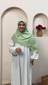 KERUDUNG HIJAB SEGI EMPAT VOAL SUPER PREMIUM LASERCUT TERLARIS POLOS ELZAHRA BUKAN BELLA SQUARE