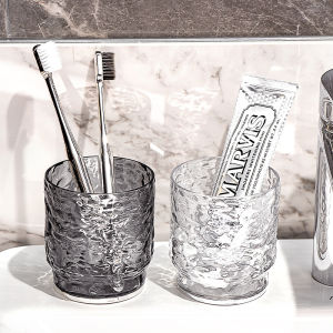 แก้วแปรงฟันพลาสติกโปร่งใสหนาสำหรับใช้ในบ้านสำหรับคู่รัก แก้วใส่น้ำยาล้างฟัน แก้วใส่ของใช้ในห้องน้ำแบบลำลอง