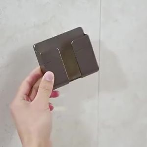 Giá Đỡ Điện Thoại Gắn Tường Màu Trắng Không Cần Khoan Tích Hợp Sạc Và Ngăn Chứa Điều Khiển Từ Xa Giá Đỡ Đa Năng Dán Chắc Chắn