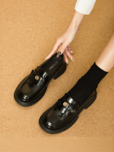 Josiny | Commuter-friendly Soft Bottom Loafers Black