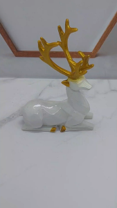 Hiasan meja aesthetic nordic patung rusa betina putih