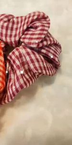 Scrunchie Plaid ikat rambut anti pusing