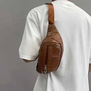 COD💦🚚การจัดส่งในประเทศไทย🚚 กระเป๋าคาดลำตัวผู้ชาย หนัง PU กันน้ำ สไตล์ลำลอง สำหรับเล่นกีฬา เดินทาง ท่องเที่ยวกลางแจ้ง แบบสะพายข้าง พร้อมสายสะพายสำหรับธุรกิจ