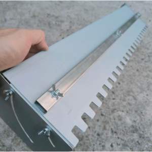 Máng Kéo Răng Cưa U15mm-Bằng Thép Sơn Tỉnh Điện -Có Tay Nắm -Kích Thước Linh Hoạt Từ 6 Tất -1.1m
