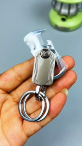 Móc khóa con quay 360 độ kiêm đồ khui nắp bằng kim loại - H365