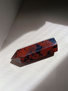 #JD040 มะฮอกกานี ออบซิเดียน | Mahogany Obsidian ทรงแท่ง สีน้ำตาลแดง สูง 5.8 cm ฐาน 1.8×1.8 cm หินธรรมชาติ