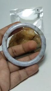 9กำไลหยกพม่าสีม่วงอ่อน พร้อมส่ง