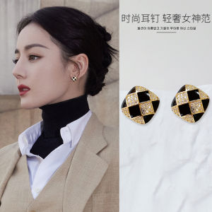 Elegant Black Earrings Womens Fashion Jewelry Square Pattern Silver Plated Gold Embedded Artificial Gemstone Luxury Feelings