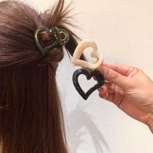 กิ๊บติดผมรูปหัวใจกันลื่นสำหรับผู้หญิง กิ๊บติดผมรูปฉลาม ทรงเรขาคณิต แฟชั่นใหม่ ดีไซน์เก๋ไก๋ เครื่องประดับผม OlacC
