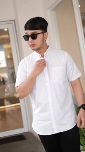 (Cotton Popline) Kemeja Retro Vintage Pria Lengan Pendek Polos / Kemeja Polos Pendek Pria Berkancing Bawah Gaya Santai / Kemeja Polos Casual - Kurnia Fashion