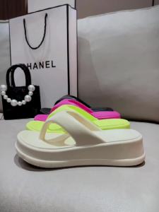 COD ฤดูร้อนรุ่นใหม่ EV พื้นหนา 6cm รองเท้าแตะคีบรองเท้าแตะกันลื่นพื้นนิ่มสำหรับผู้หญิงใส่ด้านนอกเพิ่มความสูง CNN