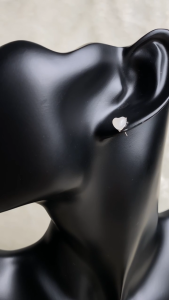 TOMEI Harvest Glow Collection Nephrite Heart Earrings [Online Exclusive]