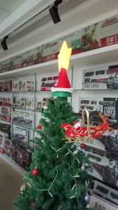 Đồ Trang Trí Cây Thông Noel Xoay Nhạc Có Đèn LED Hình Ngôi Sao Xe Trượt Tuyết Ông Già Noel Xe Cáp Treo Trang Trí Giáng Sinh Ông Già Noel