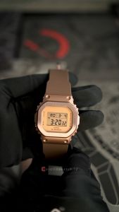 Jam Tangan Wanita Casio G-Shock GM-S5600UBR-5D Brown Dial Brown Resin Band