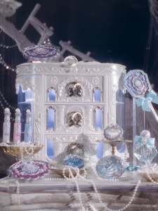 Flower Knows Shells Jewel Collection all-in Makeup Gift Set