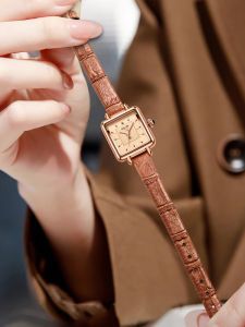 Julius Quartz Watch Korean Style Vintage Design Simple Fashionable Luxury Wristwatch with Mineral Reinforced Glass Surface