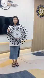 Elegante Art Wall Clock Creative Wall Clock (38/60 cm) Easy to Hang and Battery Powered/Home Life an