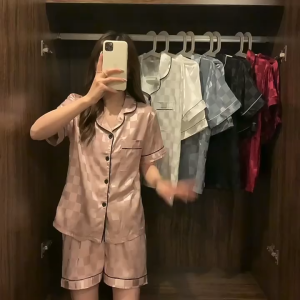 BED TIME STORY ชุดนอนเกาหลี ชุดนอนมินิมอล ชุดนอนเซ็ท2ชิ้น ฟรีไซส์ อก 32-40 นิ้ว W044