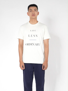 Three2nd Kaos Pria Lengan Pendek Regular Fit Katun Lifeless C121224