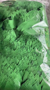 250gr/500gr/1000gr Daun Cabang Dua Daun Plastik Buatan atau Artificial Tinggi 5cm Lebar 15cm