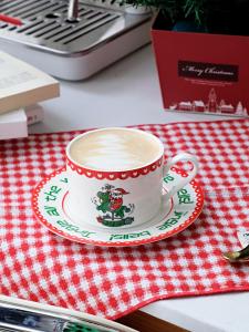 FHOME Christmas Ceramic Coffee Cup And Plate Set Santa Claus Afternoon Tea Cup Gifts Nordic Style Handmade Porcelain