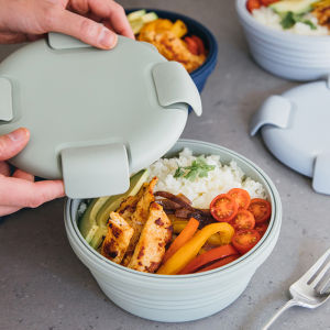 Bayzon Collapsible Bowl 36oz Reusable Silicone Bowl for Hot and Cold Food Perfect for TravelMeal Prep To-Go Lunch