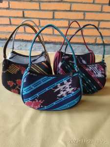 Dompet Tenun Mickey (motif Random)