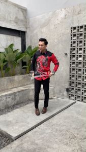 KEMEJA BATIK PRIA LENGAN PANJANG SLIMFIT